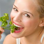 Healthy-Skin-Diet-eat_woman_lunch1